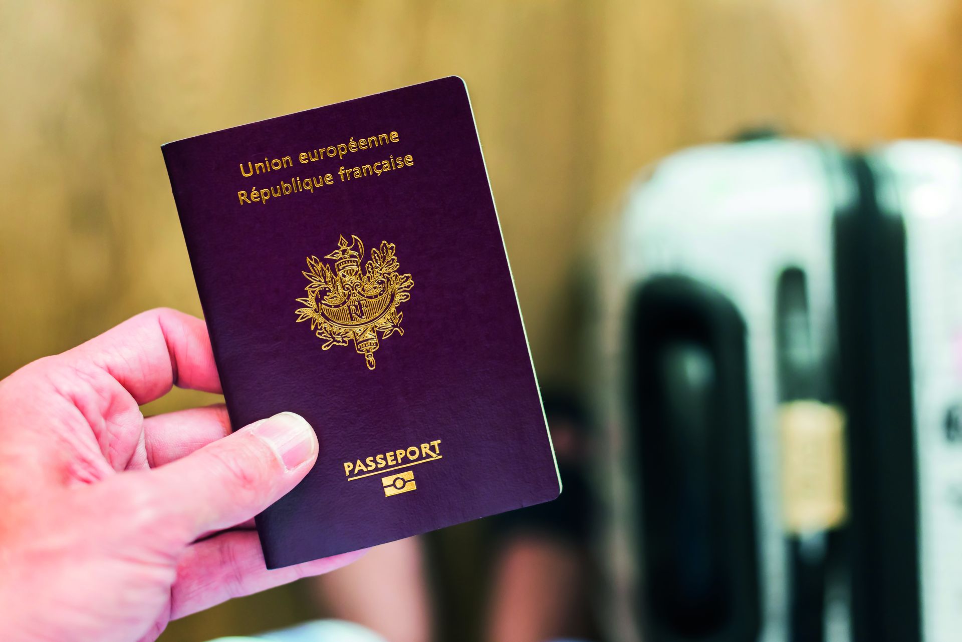 Cartes d’identité, passeports… prenez rendezvous en ligne !  Chalon